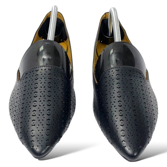 Report Clover Flats Womens Sz 10W Black Perforated Slip-On Pointed Toe Shoe NWOT - Picture 5 of 10